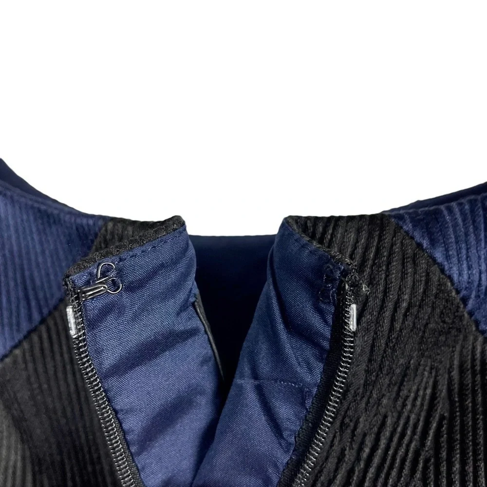 ADRIANNA PAPELL TEXTURED JACQUARD COLORBLOCK SLEEVELESS BLACK BLUE SHEATH DRESS